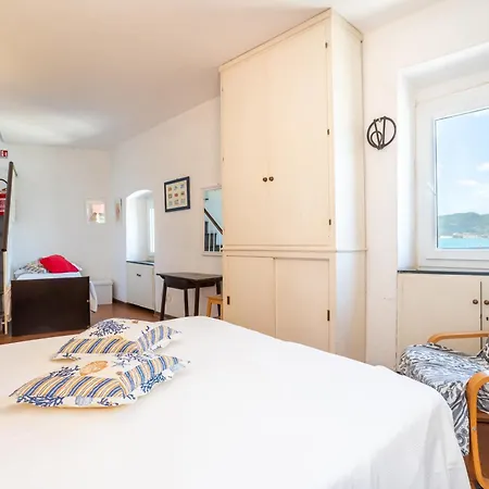 דירה L'arpara Casa Al Molo Dal Mare Al Castello לריצ'י