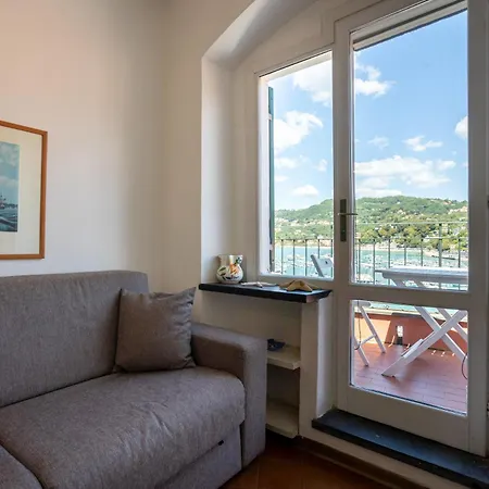 Apartment L'arpara Casa Al Molo Dal Mare Al Castello Lerici
