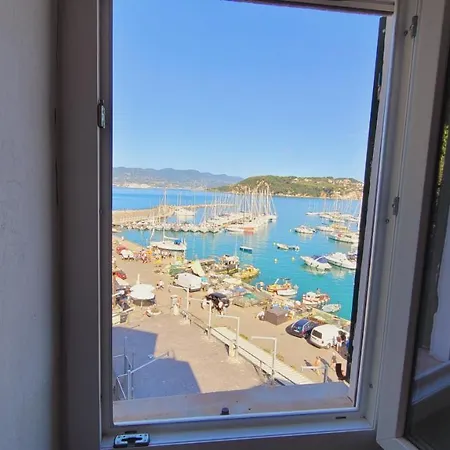 Apartment L'arpara Casa Al Molo Dal Mare Al Castello
