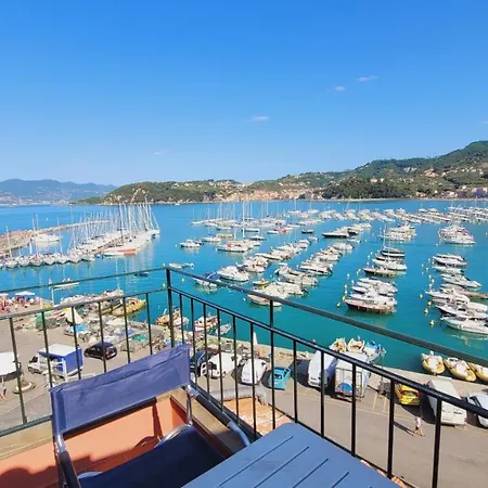 L'arpara Casa Al Molo Dal Mare Al Castello Apartment *