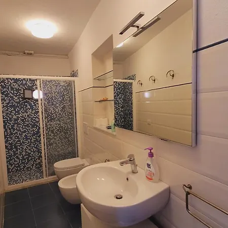Apartment L'arpara Casa Al Molo Dal Mare Al Castello Lerici