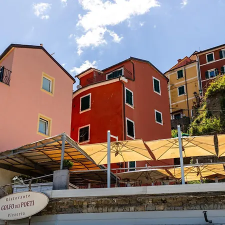Apartment L'arpara Casa Al Molo Dal Mare Al Castello