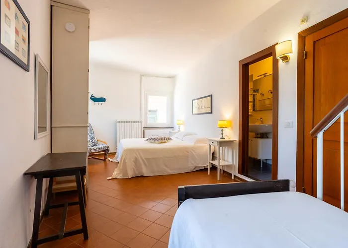 L'arpara Casa Al Molo Dal Mare Al Castello Lägenhet