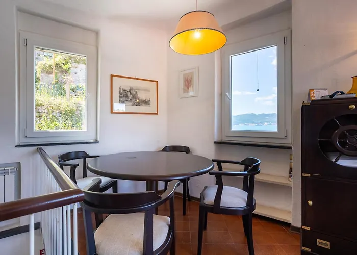 Διαμέρισμα L'arpara Casa Al Molo Dal Mare Al Castello *