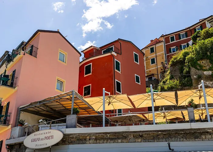 Lägenhet L'arpara Casa Al Molo Dal Mare Al Castello